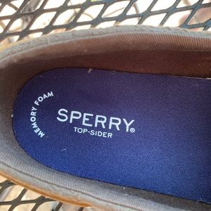 LIKE NEW DOCK SIDERS